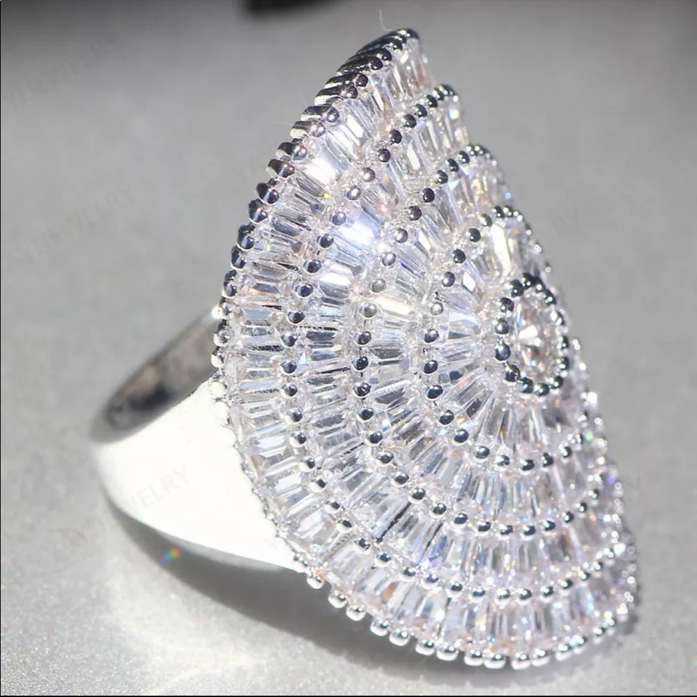 NEW💍925 Sterling Silver Diamond Halo Ring - Picture 2 of 5